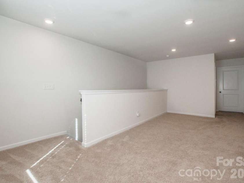 135 Coddle Way, Mooresville, NC 28115.  MLS# CAR4354327, YatesRealty ID 21312. 