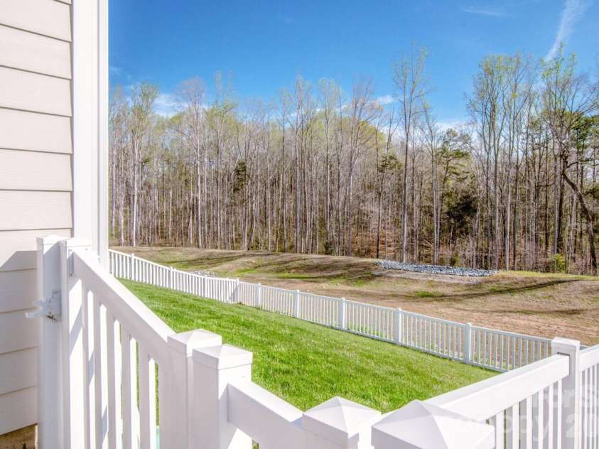 135 Coddle Way, Mooresville, NC 28115.  MLS# CAR4354327, YatesRealty ID 21312. 