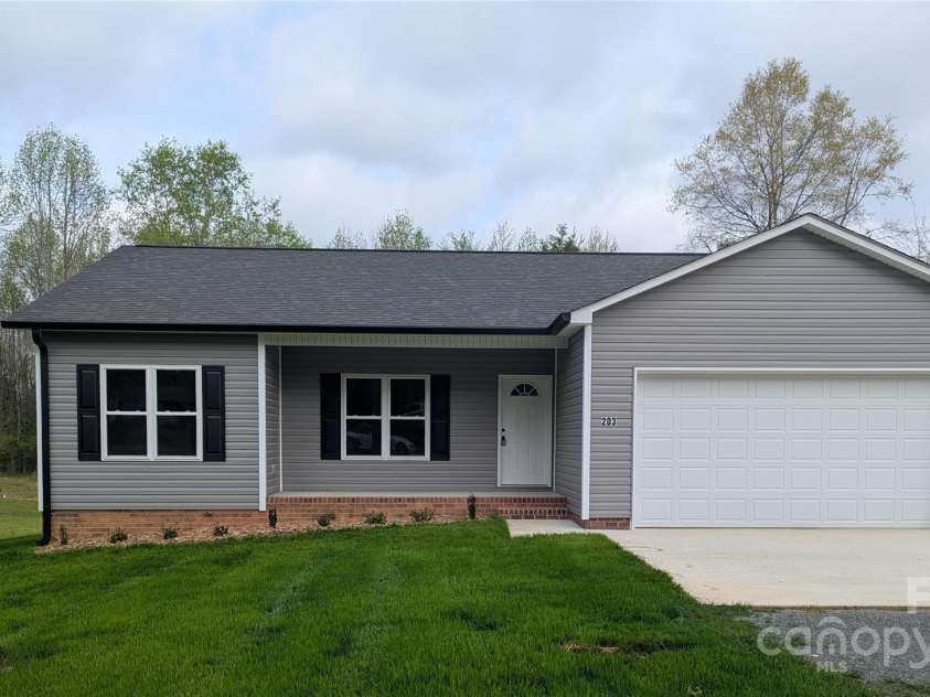 203 Hill Avenue, Albemarle, NC 28001.  MLS# CAR4224625, YatesRealty ID 21312. 