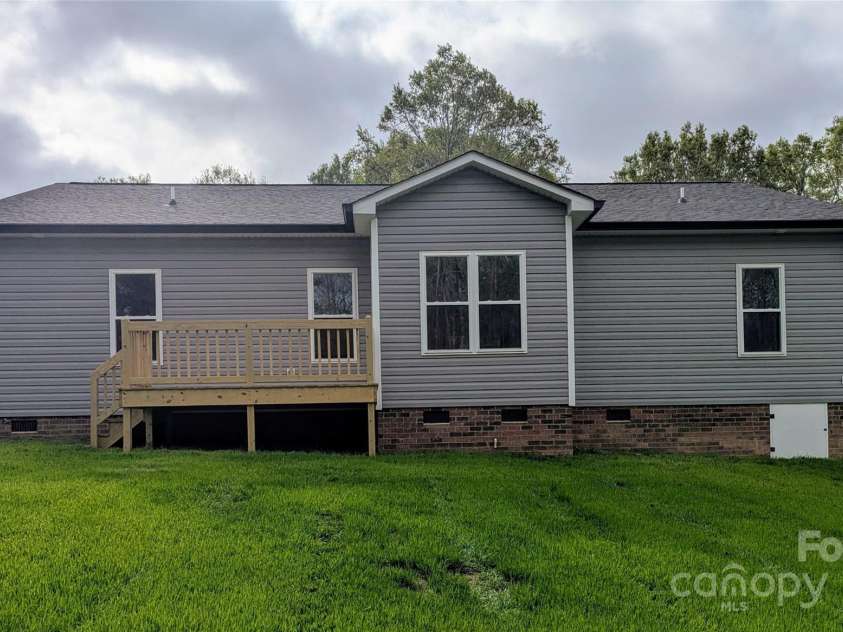 203 Hill Avenue, Albemarle, NC 28001.  MLS# CAR4224625, YatesRealty ID 21312. 