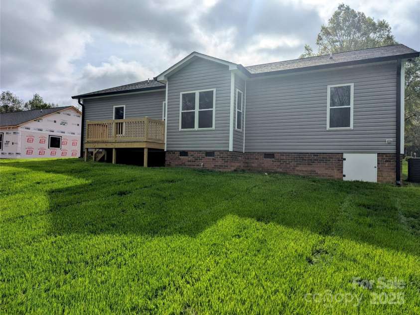 203 Hill Avenue, Albemarle, NC 28001.  MLS# CAR4224625, YatesRealty ID 21312. 