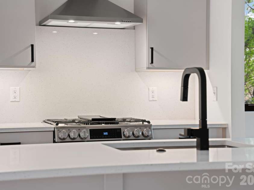 213 New Stock Road, Asheville, NC 28804.  MLS# CAR4370784, YatesRealty ID 21314. Kitchen
