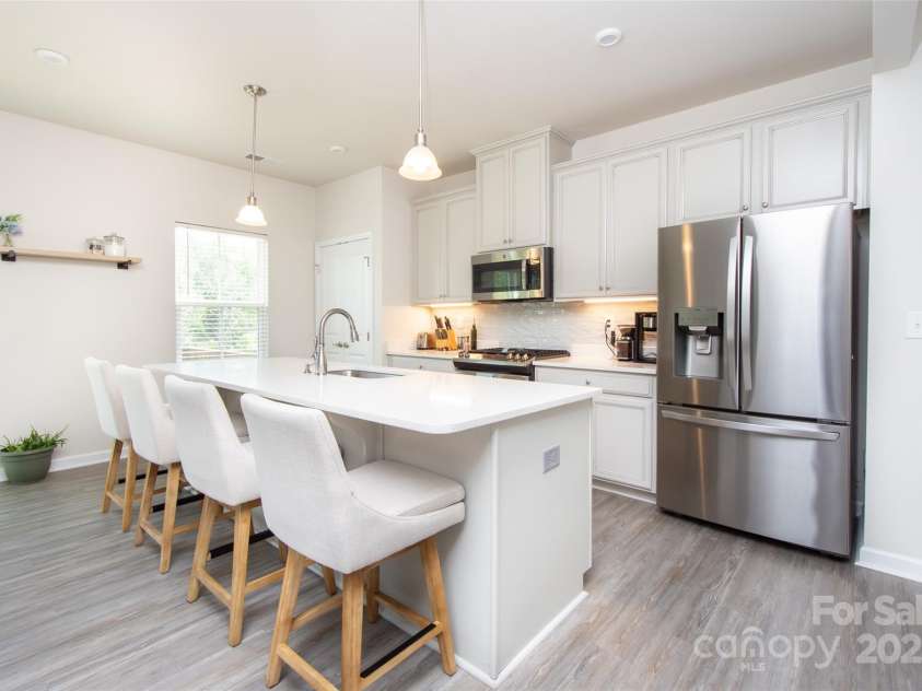 411 Lahinch Drive, Tega Cay, SC 29708.  MLS# CAR4273296, YatesRealty ID 21314. Kitchen