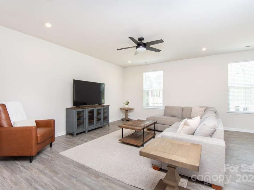411 Lahinch Drive, Tega Cay, SC 29708.  MLS# CAR4273296, YatesRealty ID 21314. Living Room