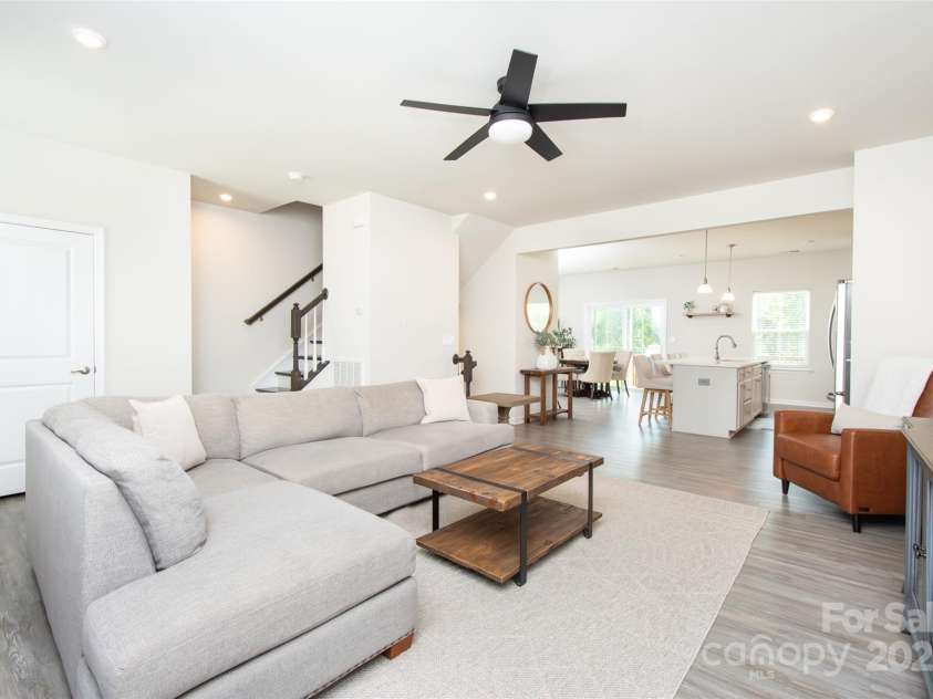 411 Lahinch Drive, Tega Cay, SC 29708.  MLS# CAR4273296, YatesRealty ID 21314. Living Room