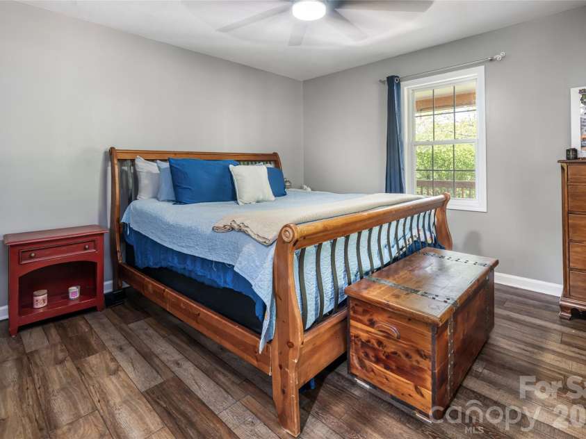 22 Otter Lane, Candler, NC 28715.  MLS# CAR4373918, YatesRealty ID 21315. 
