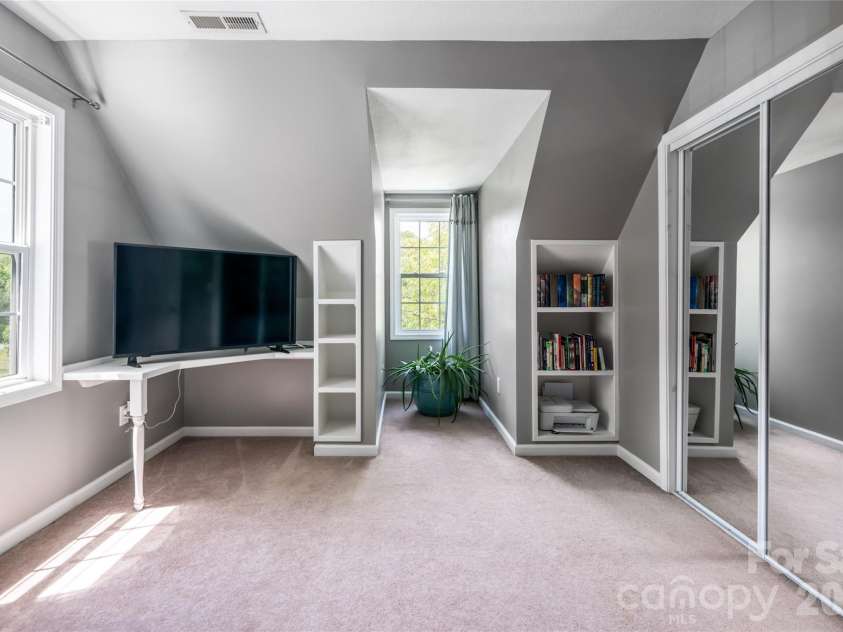 22 Otter Lane, Candler, NC 28715.  MLS# CAR4373918, YatesRealty ID 21315. 