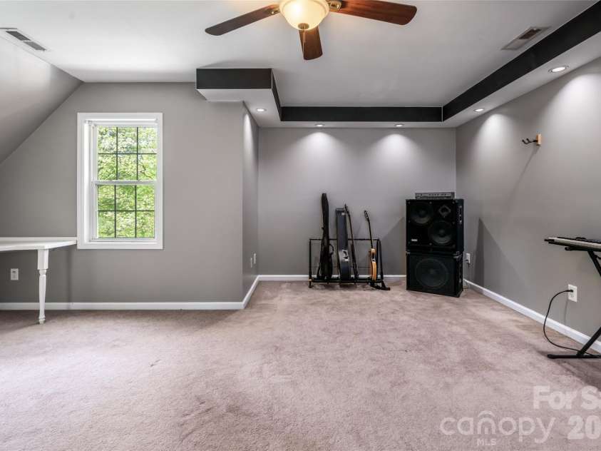 22 Otter Lane, Candler, NC 28715.  MLS# CAR4373918, YatesRealty ID 21315. 