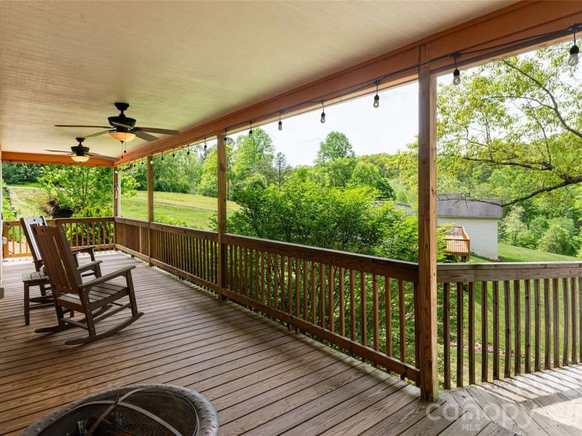 22 Otter Lane, Candler, NC 28715.  MLS# CAR4373918, YatesRealty ID 21315. 