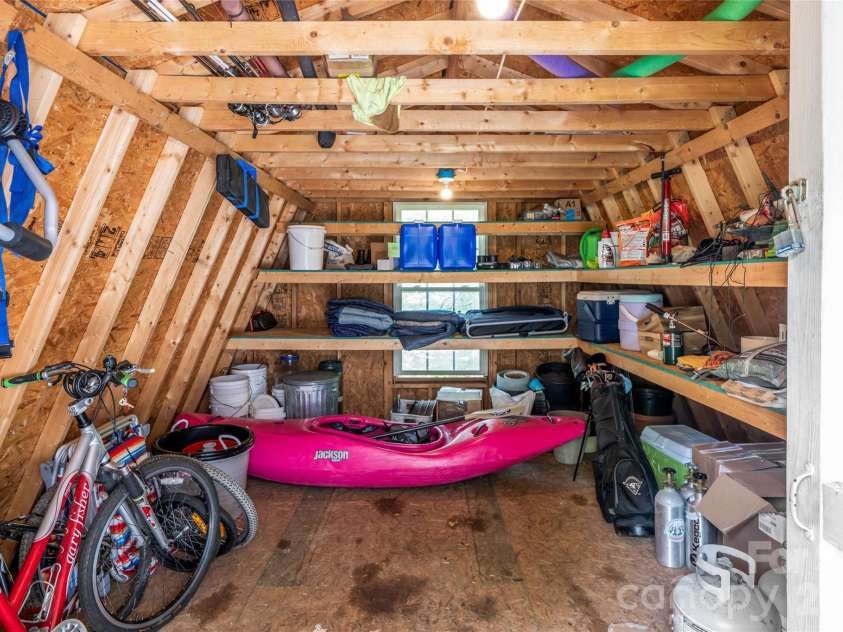 22 Otter Lane, Candler, NC 28715.  MLS# CAR4373918, YatesRealty ID 21315. 