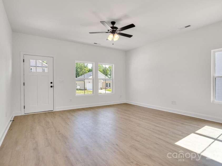 455 Contentment Court, Kannapolis, NC 28081.  MLS# CAR4273418, YatesRealty ID 21315. 