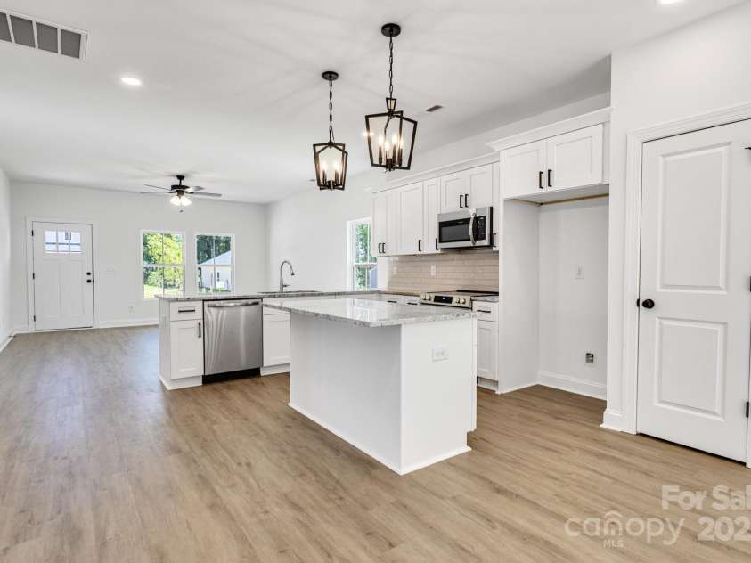 455 Contentment Court, Kannapolis, NC 28081.  MLS# CAR4273418, YatesRealty ID 21315. 