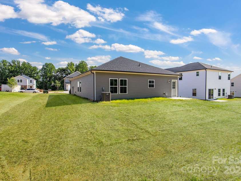 455 Contentment Court, Kannapolis, NC 28081.  MLS# CAR4273418, YatesRealty ID 21315. 