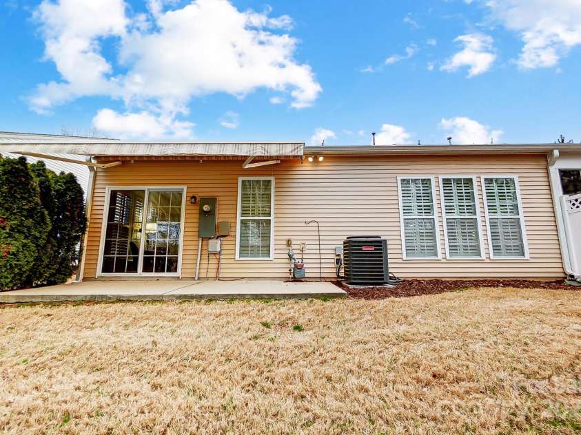 2036 Hudson Lane, Fort Mill, SC 29707.  MLS# CAR4225356, YatesRealty ID 21316. 