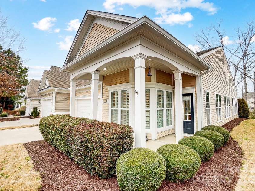 2036 Hudson Lane, Fort Mill, SC 29707.  MLS# CAR4225356, YatesRealty ID 21316. 