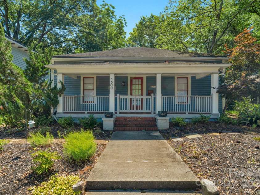 1500 Pecan Avenue, Charlotte, NC 28205.  MLS# CAR4270486, YatesRealty ID 21317. 