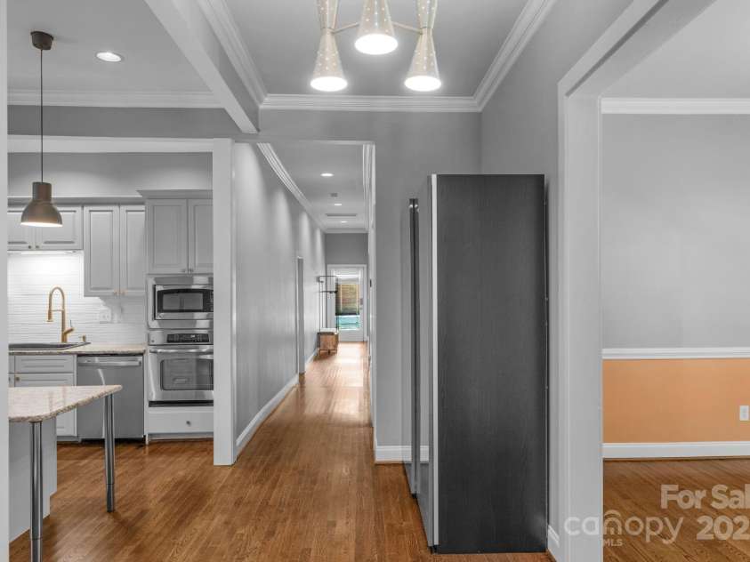 1500 Pecan Avenue, Charlotte, NC 28205.  MLS# CAR4270486, YatesRealty ID 21317. 