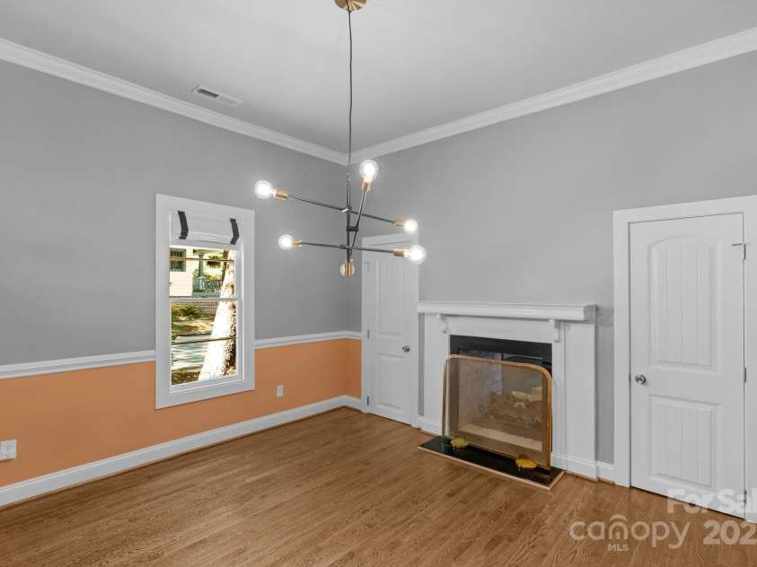 1500 Pecan Avenue, Charlotte, NC 28205.  MLS# CAR4270486, YatesRealty ID 21317. 