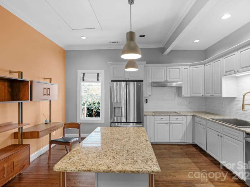 1500 Pecan Avenue, Charlotte, NC 28205.  MLS# CAR4270486, YatesRealty ID 21317. 