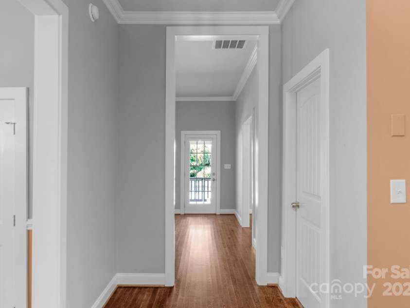 1500 Pecan Avenue, Charlotte, NC 28205.  MLS# CAR4270486, YatesRealty ID 21317. 