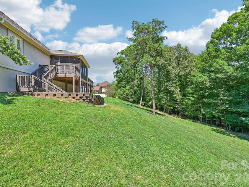 2016 Rocky Stream Road, York, SC 29745.  MLS# CAR4412074, YatesRealty ID 21317. 