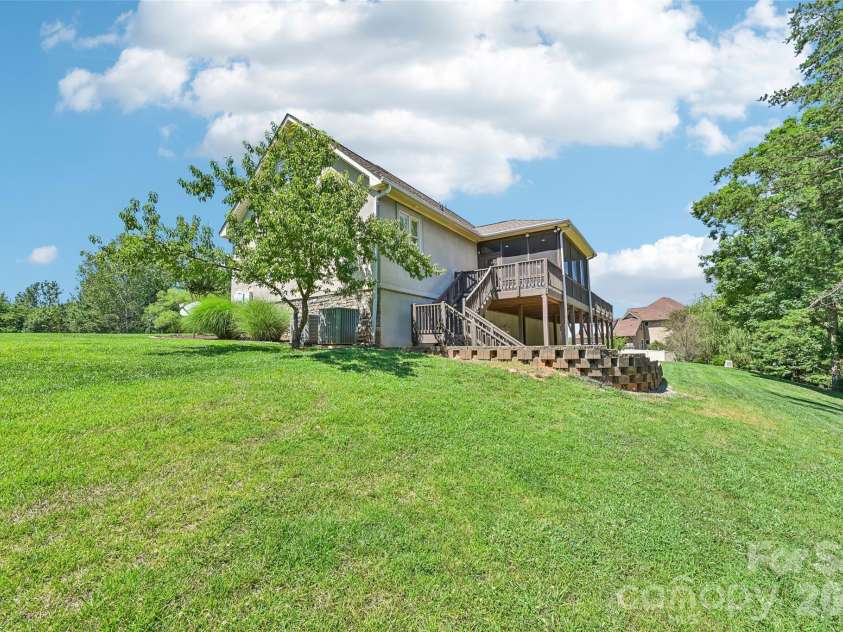 2016 Rocky Stream Road, York, SC 29745.  MLS# CAR4412074, YatesRealty ID 21317. 