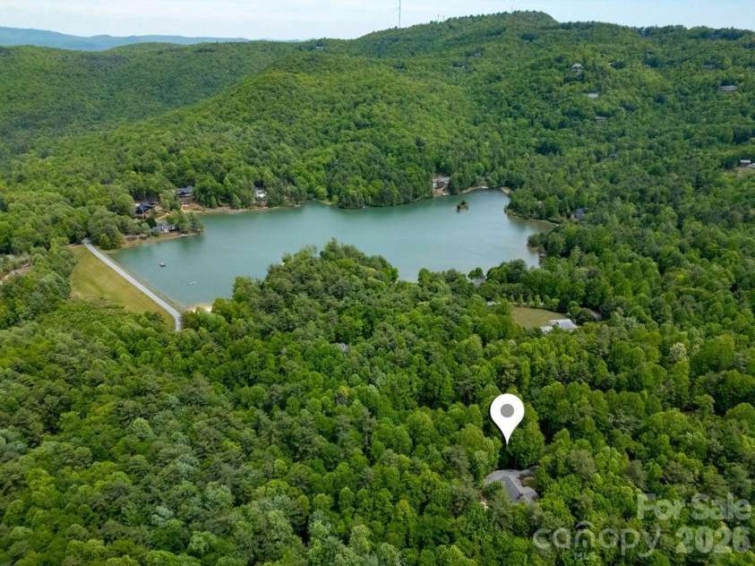 131 Bear Trace Road, Brevard, NC 28712.  MLS# CAR4374272, YatesRealty ID 21318. 