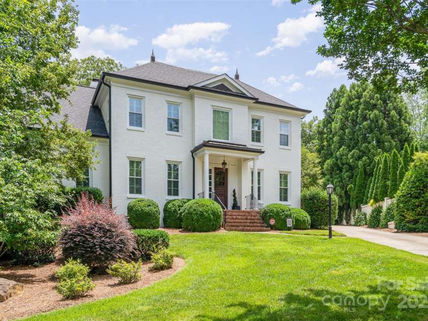 5537 Challis View Lane, Charlotte, NC 28226.  MLS# CAR4270403, YatesRealty ID 21318. 