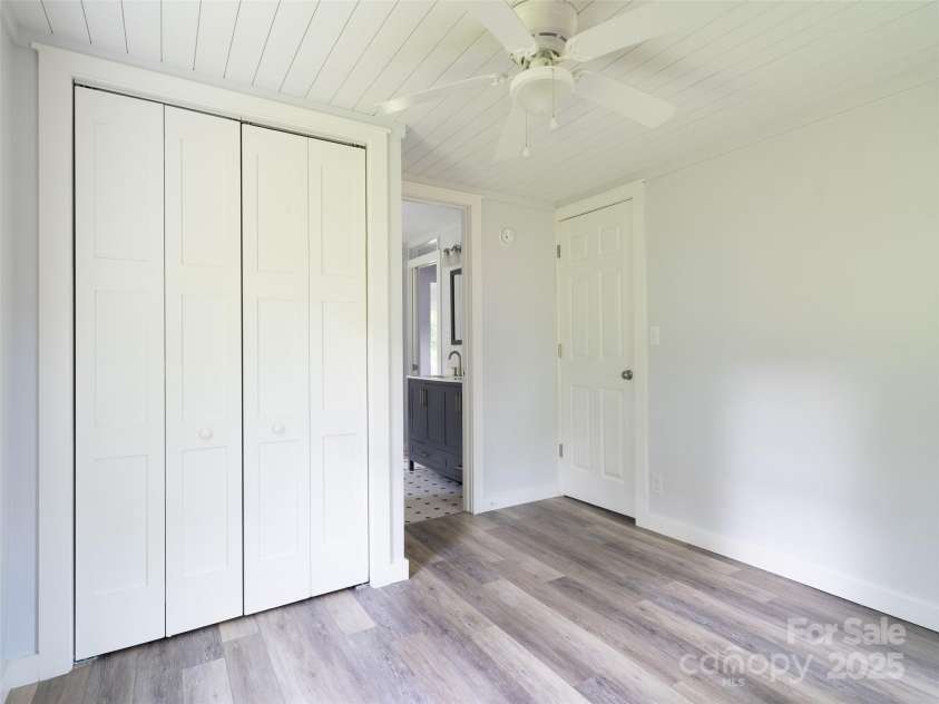 250 Oakdale Street, Brevard, NC 28712.  MLS# CAR4265183, YatesRealty ID 21319. 