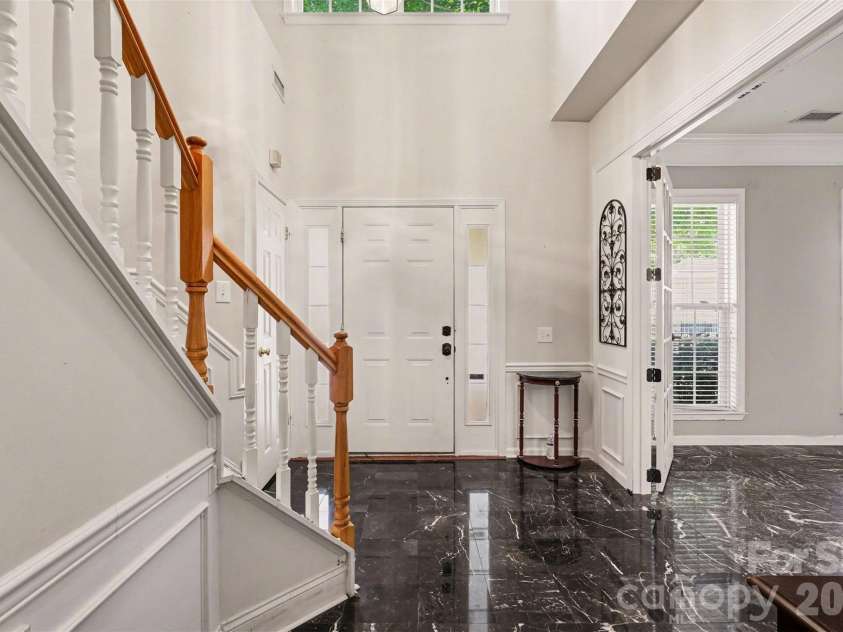 5313 Bentgrass Run Drive, Charlotte, NC 28269.  MLS# CAR4376388, YatesRealty ID 21319. 