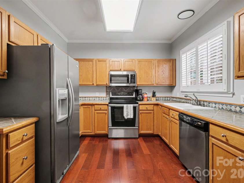 5313 Bentgrass Run Drive, Charlotte, NC 28269.  MLS# CAR4376388, YatesRealty ID 21319. 