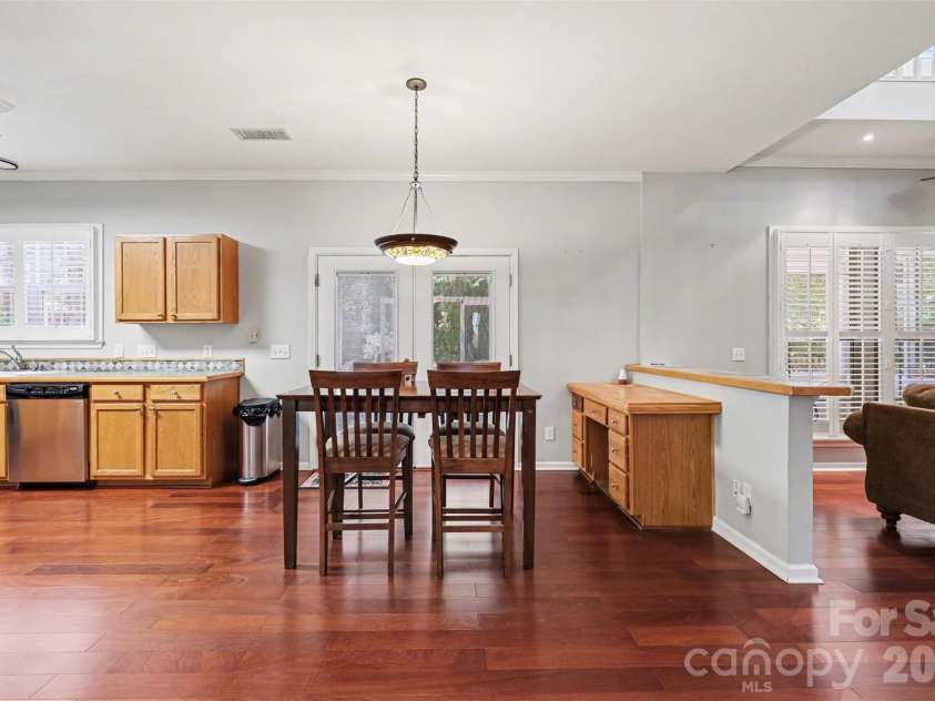 5313 Bentgrass Run Drive, Charlotte, NC 28269.  MLS# CAR4376388, YatesRealty ID 21319. 
