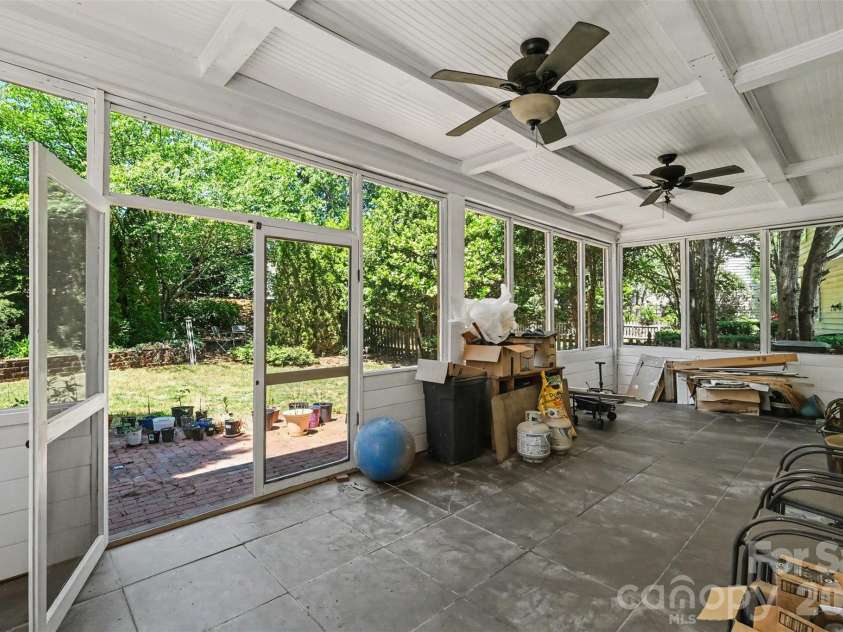 5313 Bentgrass Run Drive, Charlotte, NC 28269.  MLS# CAR4376388, YatesRealty ID 21319. 