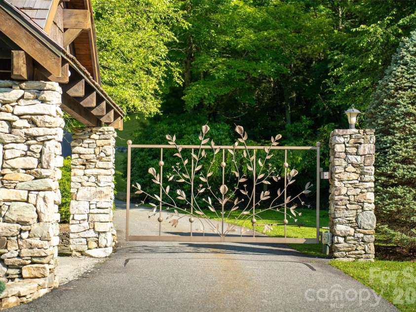 TBD Boulder Creek Drive, Boone, NC 28607.  MLS# CAR4294530, YatesRealty ID 2132. 