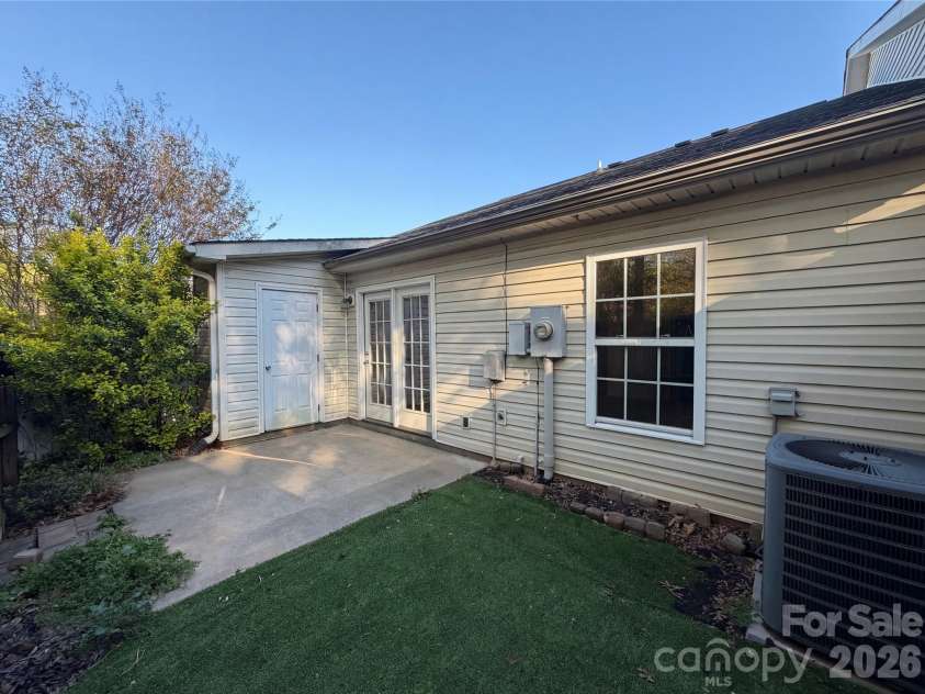 3088 Trimble Circle, Concord, NC 28027.  MLS# CAR4363997, YatesRealty ID 21320. 