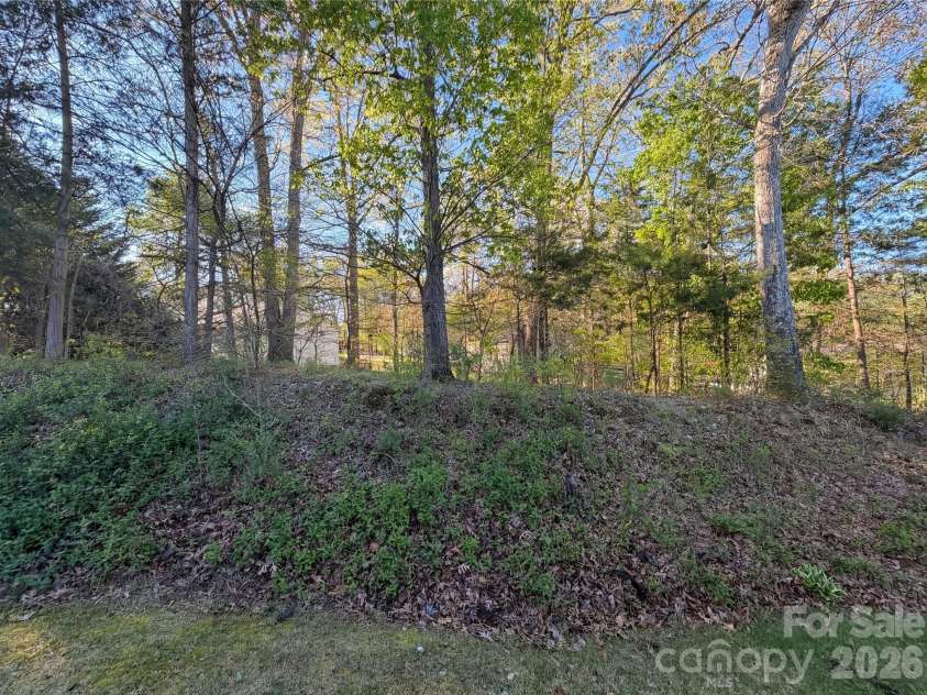 3088 Trimble Circle, Concord, NC 28027.  MLS# CAR4363997, YatesRealty ID 21320. 