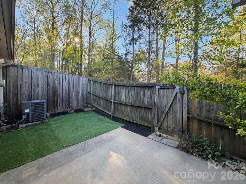 3088 Trimble Circle, Concord, NC 28027.  MLS# CAR4363997, YatesRealty ID 21320. 