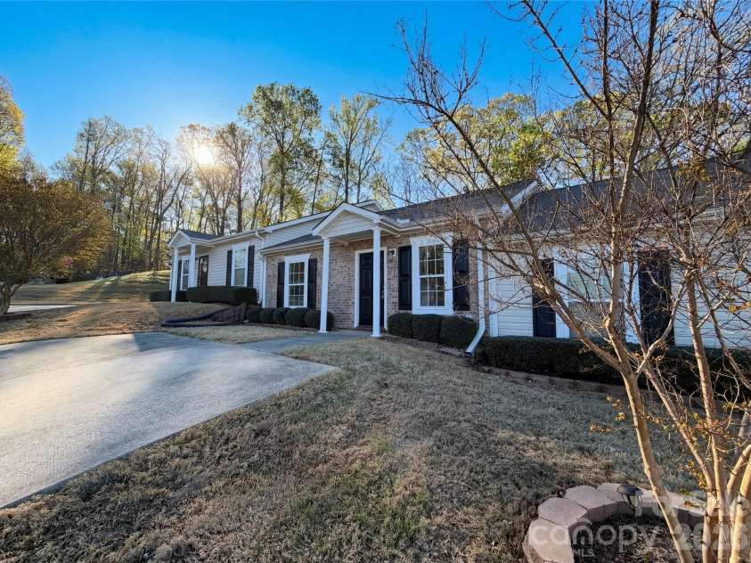 3088 Trimble Circle, Concord, NC 28027.  MLS# CAR4363997, YatesRealty ID 21320. 