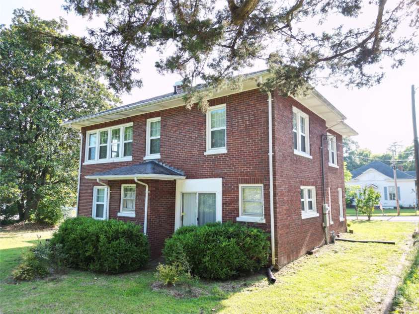 309 Greene Street, Wadesboro, NC 28170.  MLS# CAR4268353, YatesRealty ID 21320. 