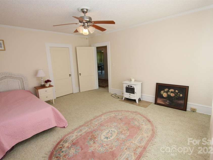 309 Greene Street, Wadesboro, NC 28170.  MLS# CAR4268353, YatesRealty ID 21320. 