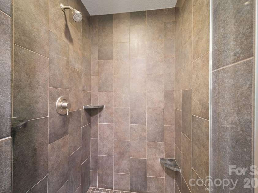 26 Robinson Creek Road, Asheville, NC 28803.  MLS# CAR4372954, YatesRealty ID 21321. 