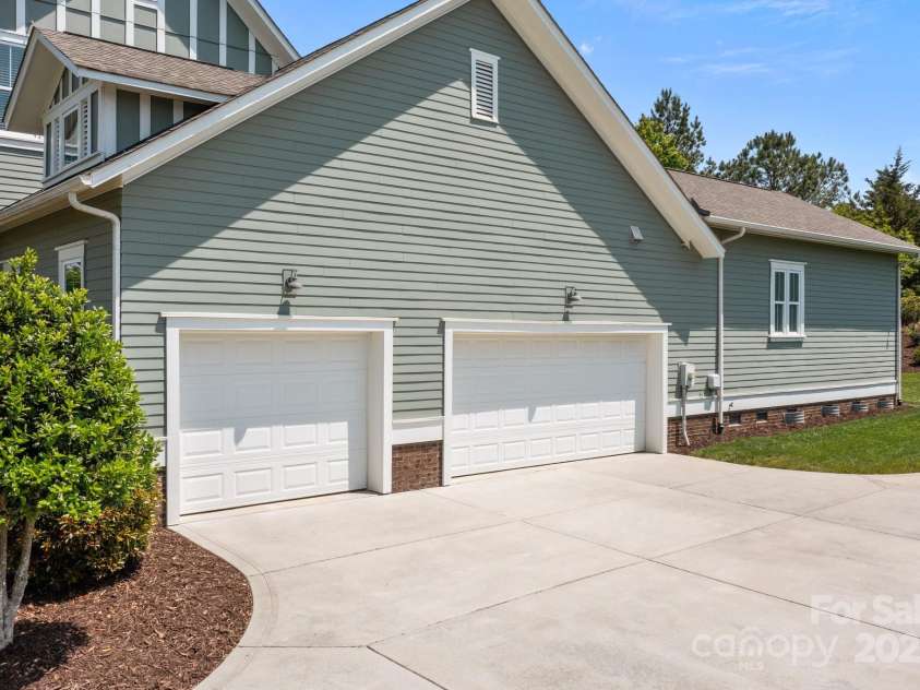 10822 Brandie Meadow Lane, Huntersville, NC 28078.  MLS# CAR4253993, YatesRealty ID 21322. 