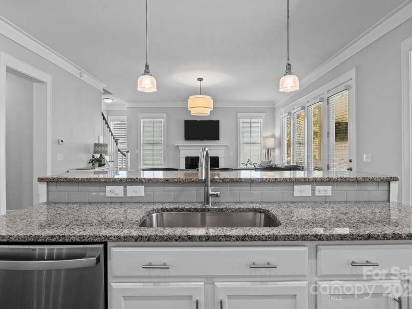 10822 Brandie Meadow Lane, Huntersville, NC 28078.  MLS# CAR4253993, YatesRealty ID 21322. 