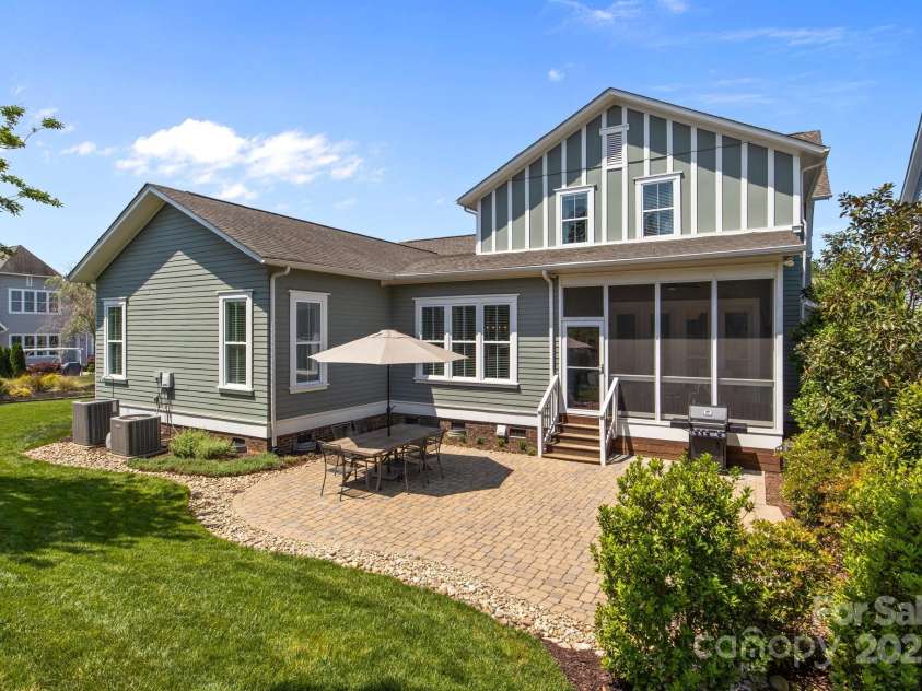 10822 Brandie Meadow Lane, Huntersville, NC 28078.  MLS# CAR4253993, YatesRealty ID 21322. 