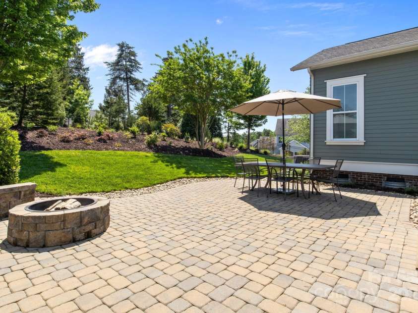 10822 Brandie Meadow Lane, Huntersville, NC 28078.  MLS# CAR4253993, YatesRealty ID 21322. 