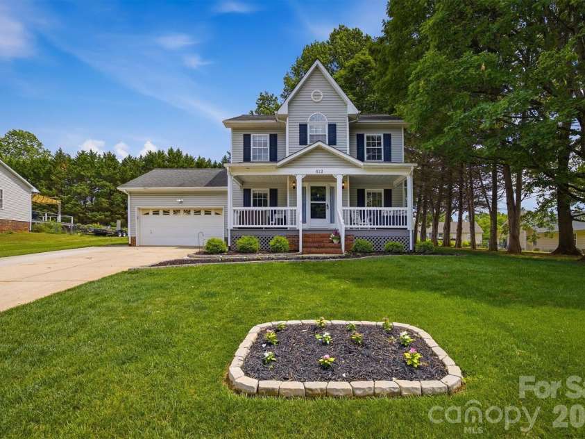 612 35th Street, Conover, NC 28613.  MLS# CAR4378180, YatesRealty ID 21322. 