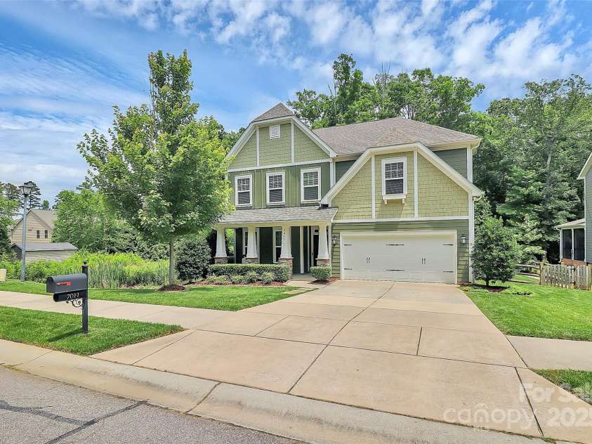 7011 Hyde Park Drive, Indian Trail, NC 28079.  MLS# CAR4268661, YatesRealty ID 21323. 