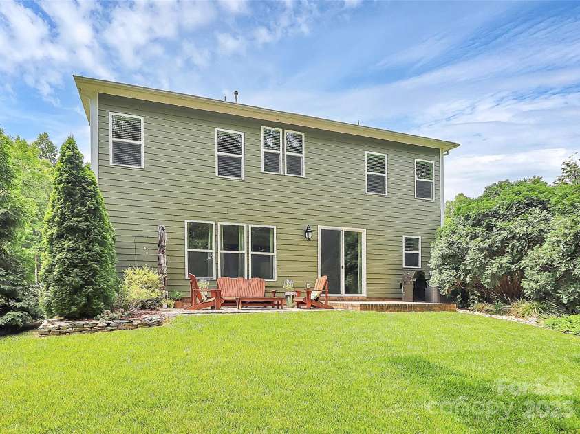 7011 Hyde Park Drive, Indian Trail, NC 28079.  MLS# CAR4268661, YatesRealty ID 21323. 