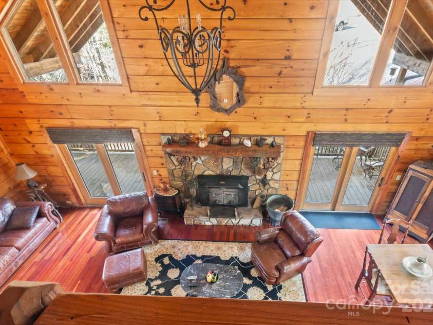 1694 Humpback Mountain Road, Spruce Pine, NC 28777.  MLS# CAR4210762, YatesRealty ID 21324. 