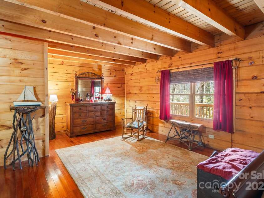 1694 Humpback Mountain Road, Spruce Pine, NC 28777.  MLS# CAR4210762, YatesRealty ID 21324. 